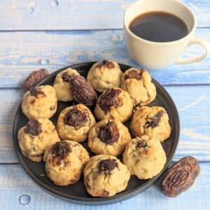 Ma'amoul date filled cookies